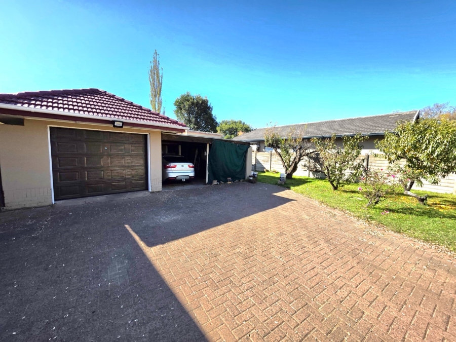 4 Bedroom Property for Sale in Jordania Free State